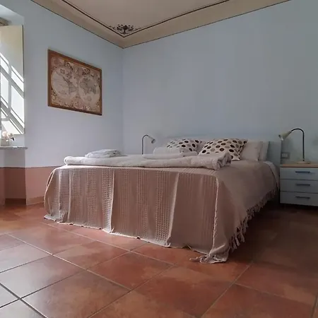 La Di Campagna A Πανσιόν Guardabosone