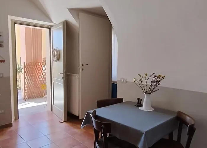 La Di Campagna A بيت ضيافة Guardabosone